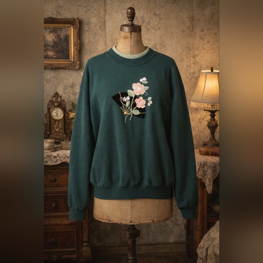 Vintage Forest Green Floral Embroidered Sweatshirt | Cottagecore | No Tag